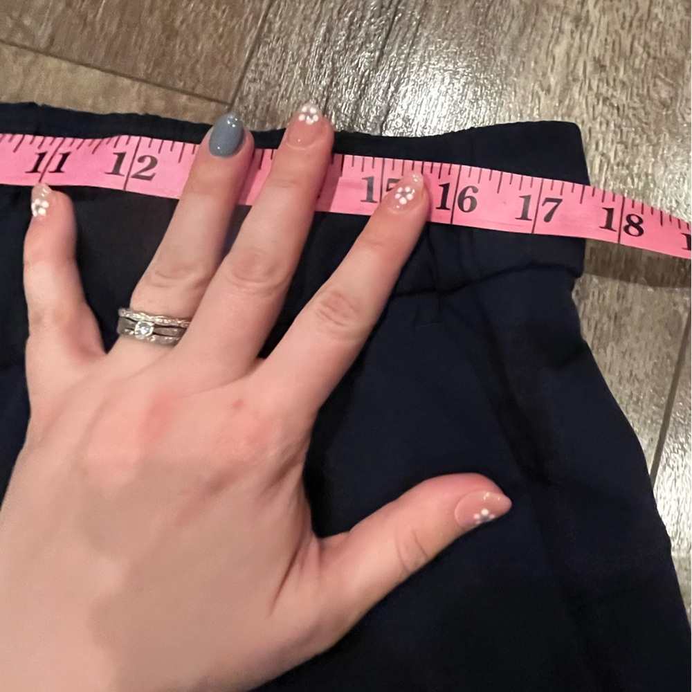 Lululemon abc pull on straight pant - Picture 4 of 5